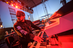 Derek Sherinian. Photo credit Charles Jischke